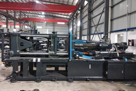 果筐注塑机厂家如何选择比较好？需重视这些因素！